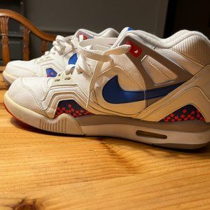 NIKE AIR TECH CHALLENGE 2 PIXEL COURT